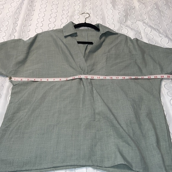 𝅺women’s Misslook top medium - Picture 4 of 5